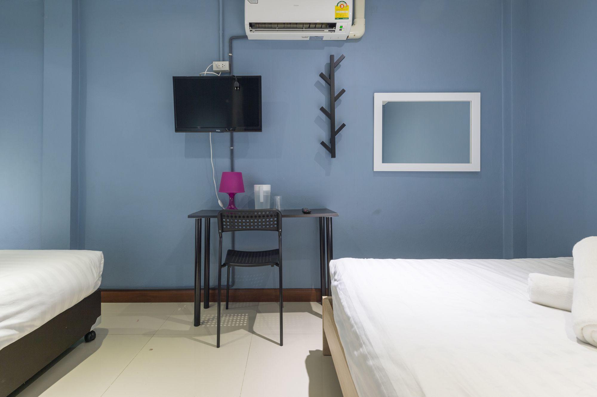 The Little Pig Sukhumvit Hotel Банкок Екстериор снимка
