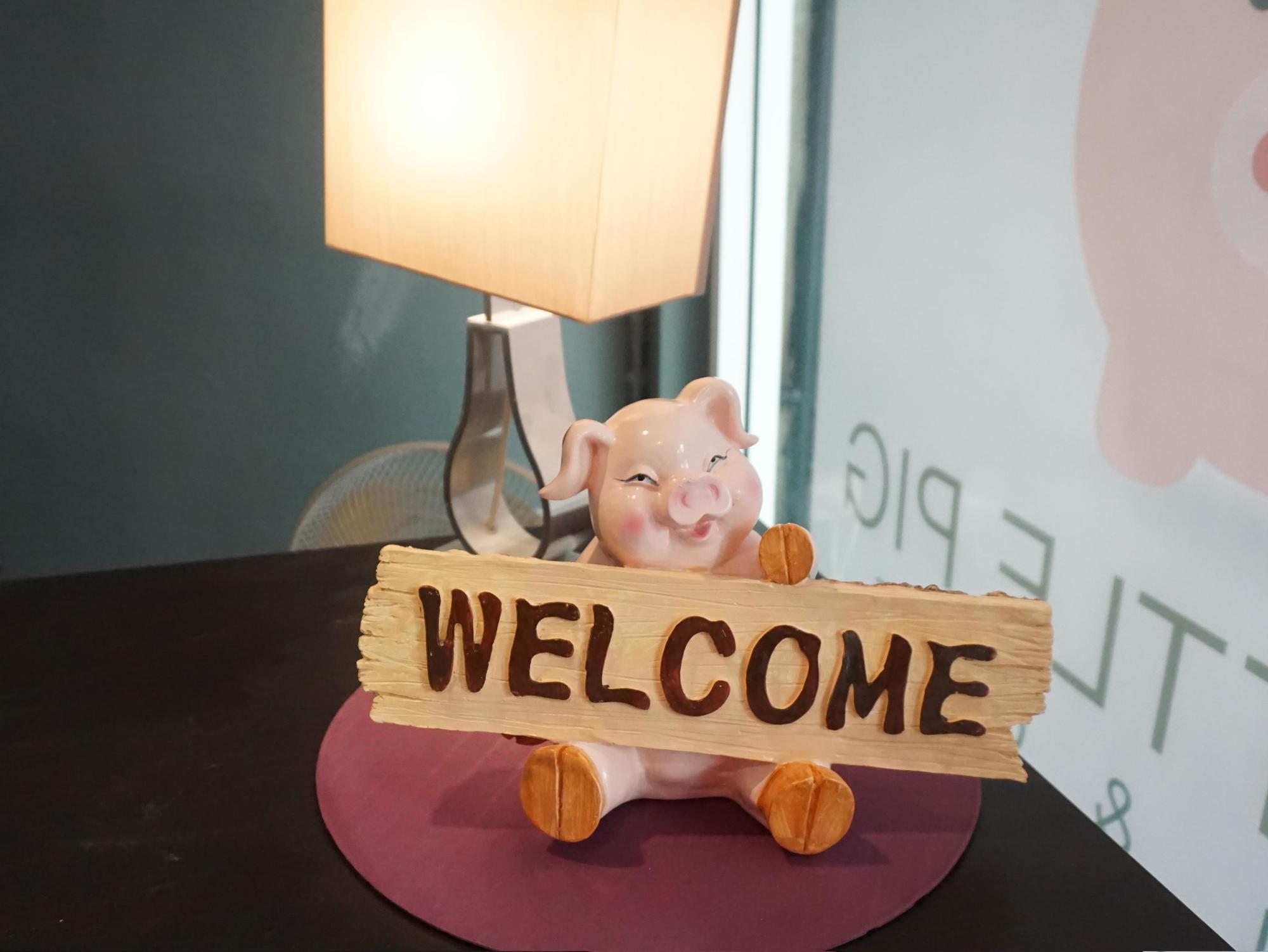 The Little Pig Sukhumvit Hotel Банкок Екстериор снимка