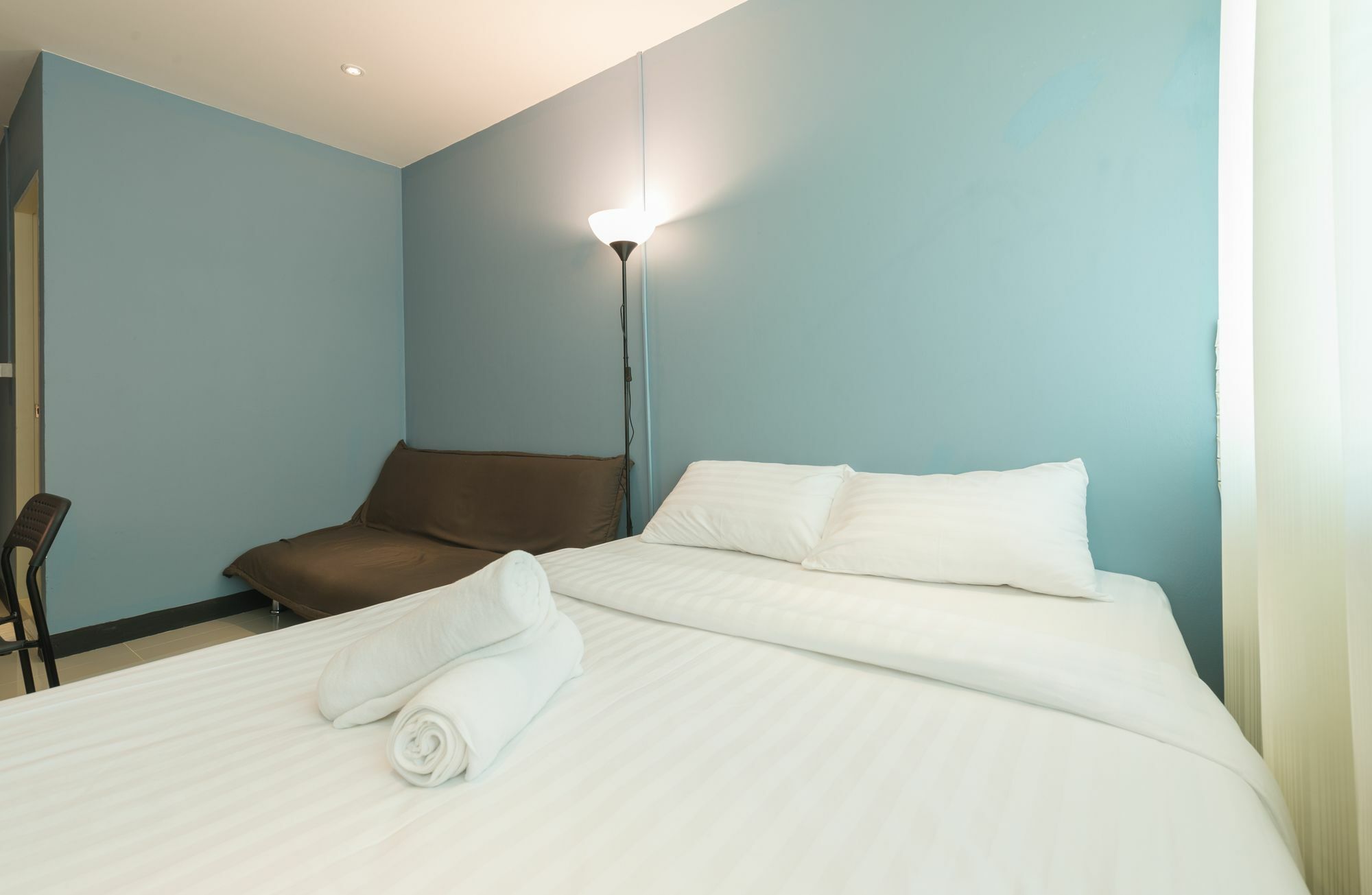 The Little Pig Sukhumvit Hotel Банкок Екстериор снимка