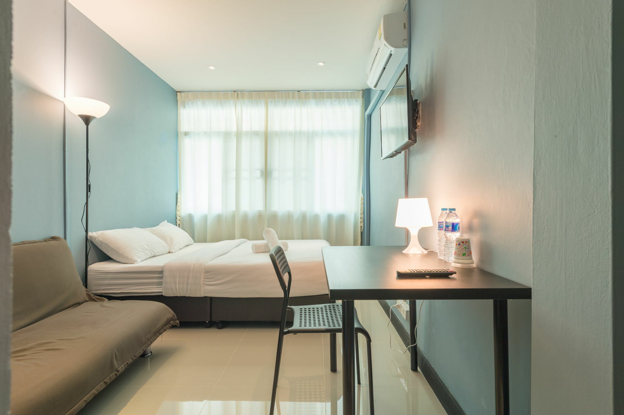 The Little Pig Sukhumvit Hotel Банкок Екстериор снимка
